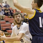 Lyon Men’s Basketball Can’t hold off Owls on Road, 73-61