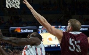 Strong First Half Not Enough for UALR vs Florida